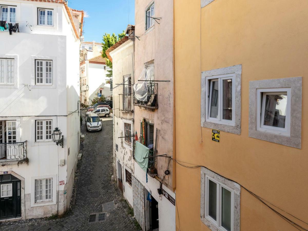Lisbon Alfama Street View Lisboa Exterior foto